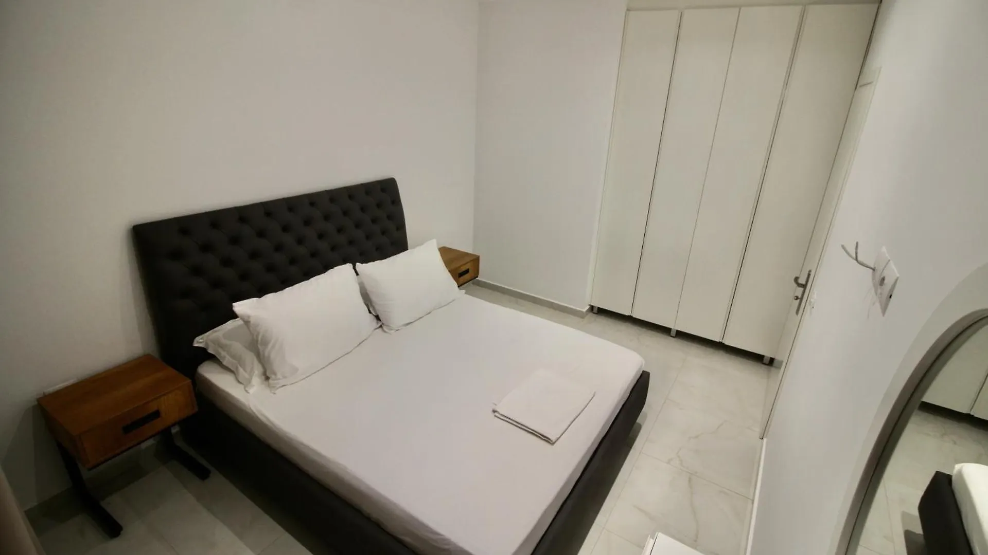 Sela Apartments Sarande